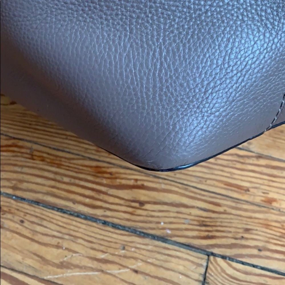 Tory Burch McGraw tote $397 - Picture 3 of 6
